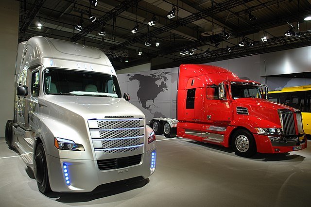 Freightliner Cascadia repair and service
