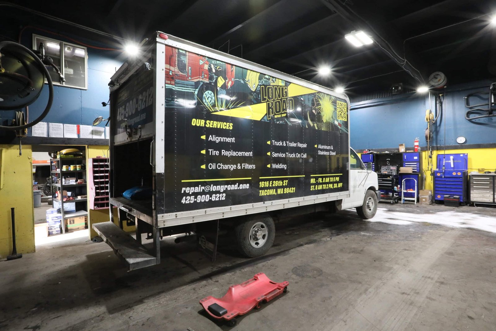 Mobile truck repair versus towing: which to call