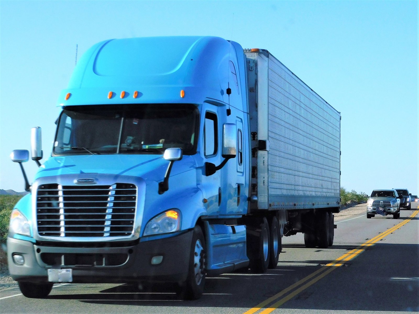 How drayage, warehousing and truck repair connect